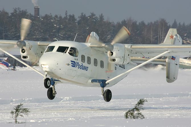 ANTONOV AN-28