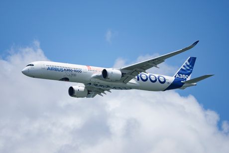 SINGAPORE AIRSHOW SINGAPORE AIRSHOW