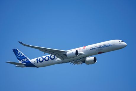 SINGAPORE AIRSHOW SINGAPORE AIRSHOW