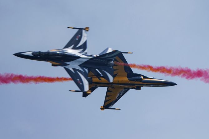 SINGAPORE AIRSHOW
