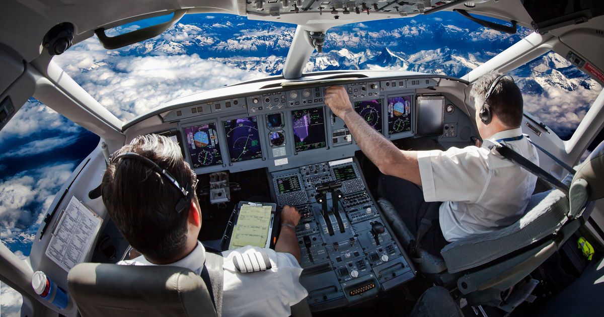 Kako putnički avion ostane na minimumu goriva i kada pilot proglašava uzbunu Kako putnički avion ostane na minimumu goriva i kada pilot proglašava uzbunu