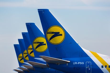 Avion Ukraine International Airlines 01