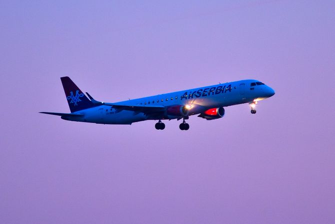 Air Serbia Embraer E190 E195 avion