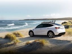 električno vozilo  tesla Y model ipsilon