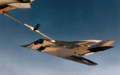 Avion F-117