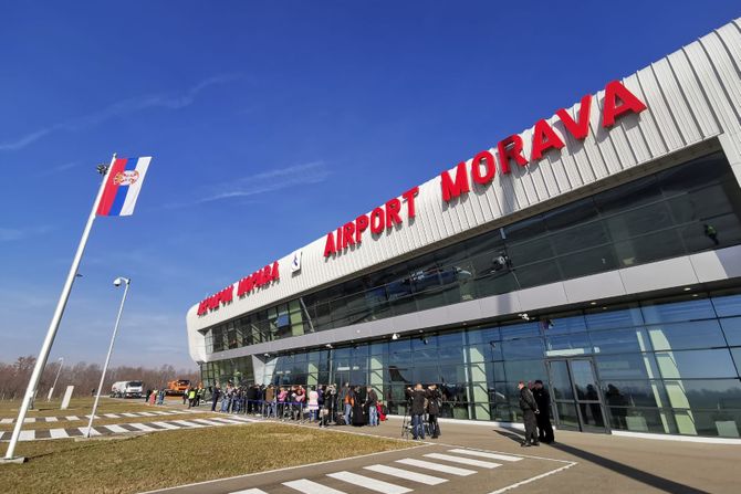 Aerodrom Morava u  Lađevcima
