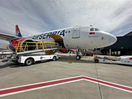 Air Serbia Menzies Aviation Air Serbia Menzies Aviation