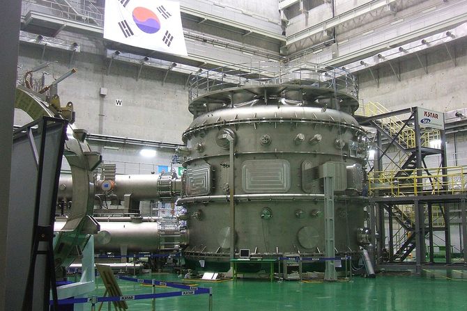 KSTAR tokamak reaktor fuzija