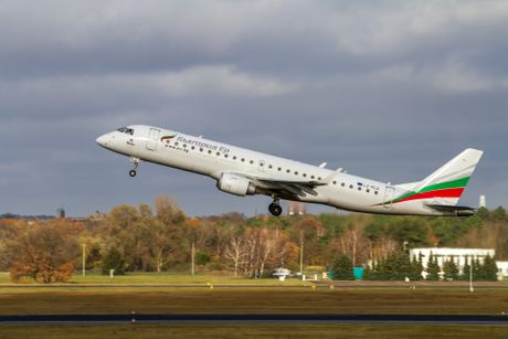 E190 Bulgaria Air