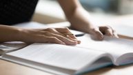 Da li bioničko čitanje zaista ubrzava čitanje? Naučnici sproveli testiranje i pratili pokrete očiju