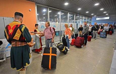 Prvi let Jet2 Birmingem - Tivat Prvi let Jet2 Birmingem - Tivat