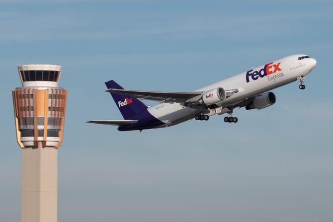 FedEx Boeing 767 FedEx Boeing 767