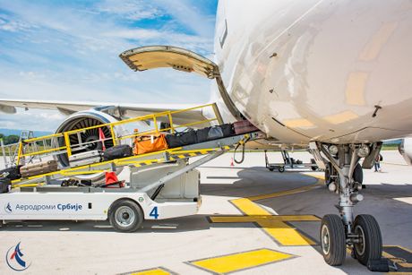 Avion Express u Nišu