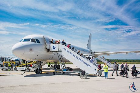 Avion Express u Nišu Avion Express u Nišu