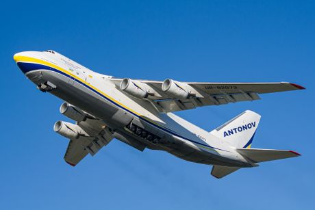 Antonov An-124