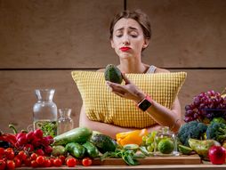 Žena, voće, povrće