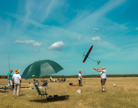 Aradac takmičenje avio modelara Aradac takmičenje avio modelara