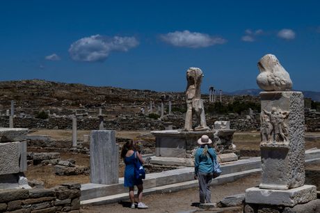 Delos
