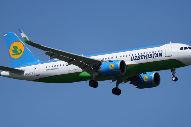 Uzbekistan Airways A320 Uzbekistan Airways A320