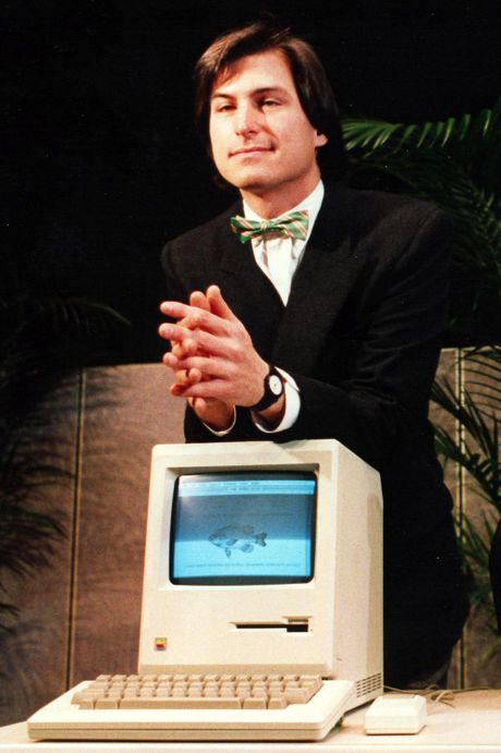 Steve Jobs, Stiv Džobs, Macintosh 1984, odelo aukcija