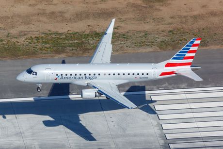 Embraer E170 American Eagle Embraer E170 American Eagle
