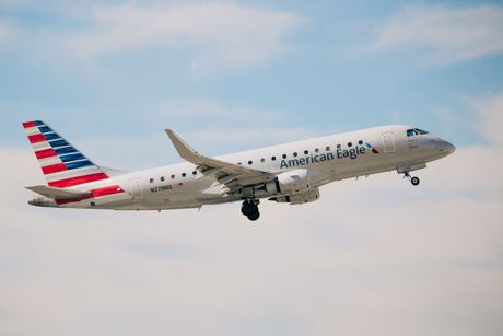 Embraer E170 American Eagle Embraer E170 American Eagle