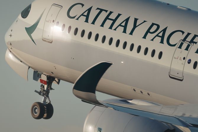 Cathay Pacific Airbus A350