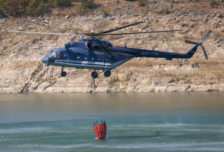 Severna Makedonija pozari helikopteri
