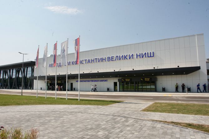 NIŠ AERODROM PREDSEDNIK