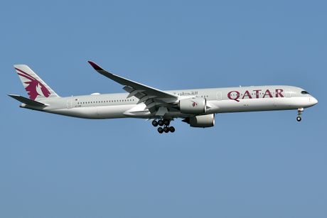 QATAR AIRWAYS A350-1000