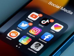 Društvene mreže, IRL app