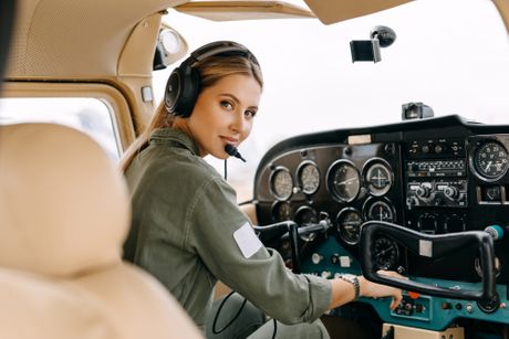 Žene piloti Žene piloti