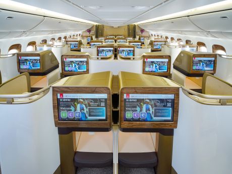 Emirates Boeing 777 nova kabina Emirates Boeing 777 nova kabina