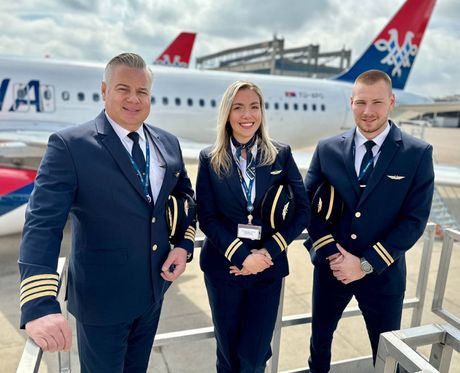 Air Serbia pilotkinje Air Serbia pilotkinje