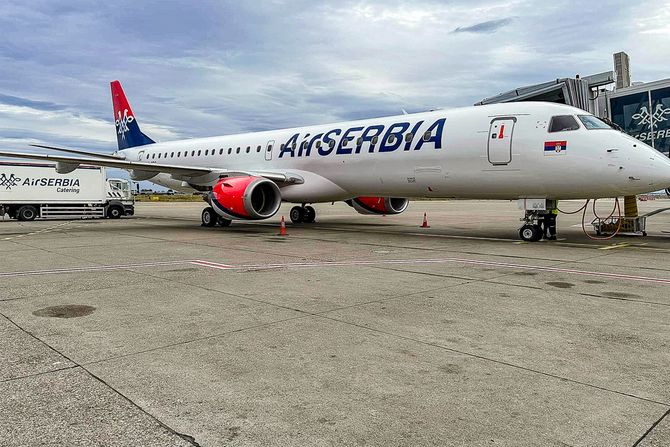 Air Serbia Embraer E195 Air Serbia Embraer E195