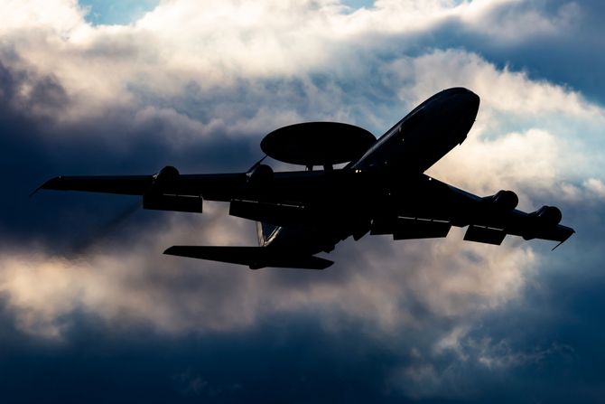 AWACS AWACS