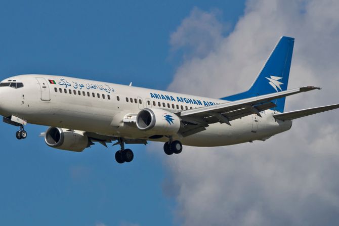 Ariana Afghan Airlines Boeing 737