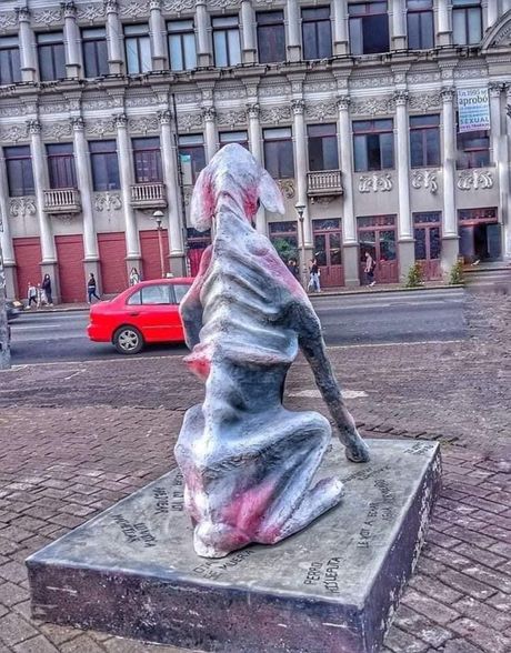 Kip na Filipinima posvećen zlostavljanim psima