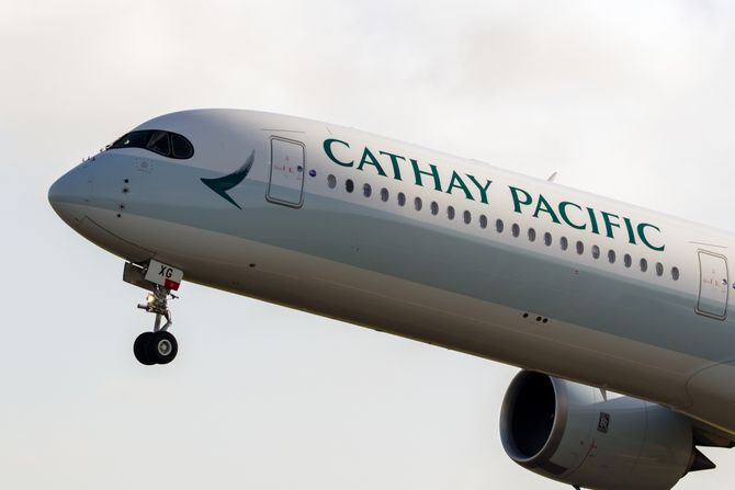 Cathay Pacific Airbus A350