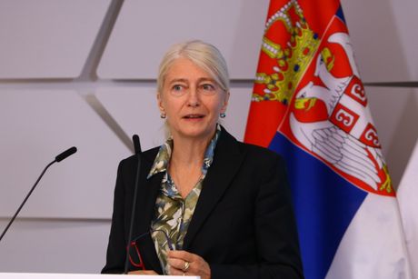 Jelena Begović, Web Summit Serbia, Privredna komora Srbije