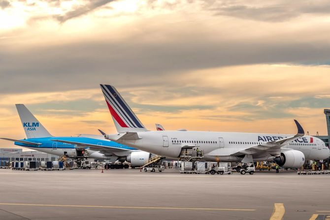 Avioni Air France - KLM Avioni Air France - KLM