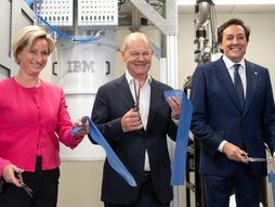 Prvi kvantni centar podataka IBM u Evropi Nemačka Olaf Šolc