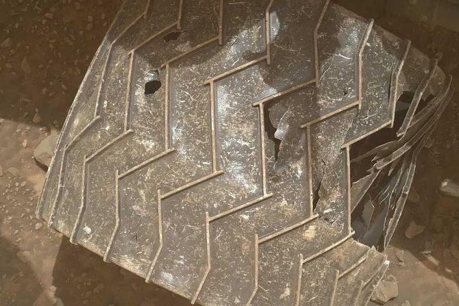 rover Kjuriositi. točak