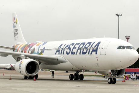 EXPO AVION MALI PREDSTAVLJANJE EXPO AVION MALI PREDSTAVLJANJE