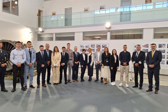 PILOTSKI KADETSKI PROGRAM ER SRBIJE I VAZDUHOPLOVNE AKADEMIJE