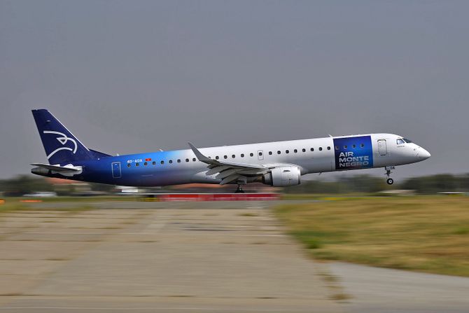 Air Montenegro Embraer E195 Air Montenegro Embraer E195