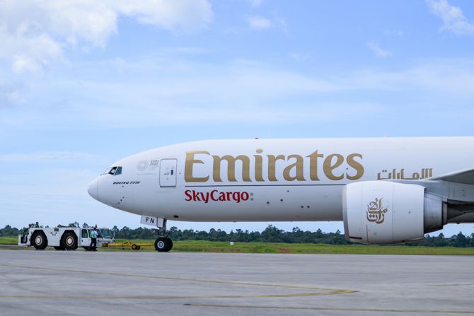 Emirates cargo