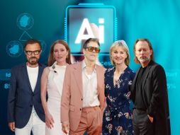 Veštačka inteligencija, Džulijen Mur, Bjern Ulveus, Tom Jork, Kevin Bejkon i Kejt Mos