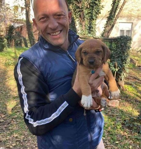 Vatrogasa udomio psa koga je spasao