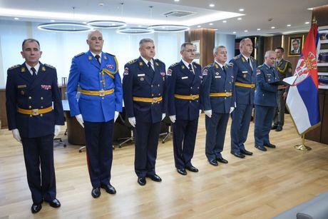 Ministar Gašić uručio ukaze o unapređenjima i postavljenjima na nove dužnosti